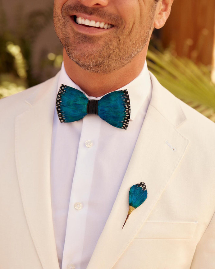 Feather bow tie